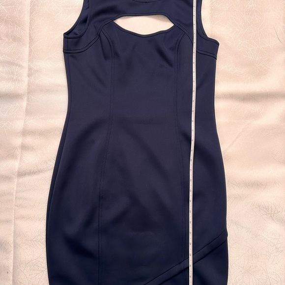 Guess cutout dress. Sz 6. Navy blue. Pre-owned‎ - Picture 4 of 6